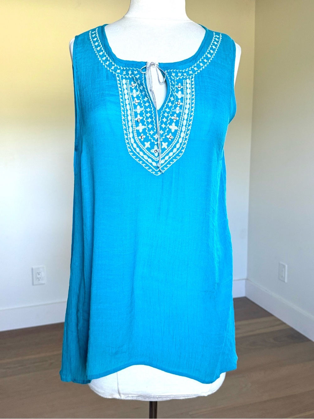New Directions XL Teal Blue Semi Sheer Boho Top Rhinestones Embroidery Keyhole